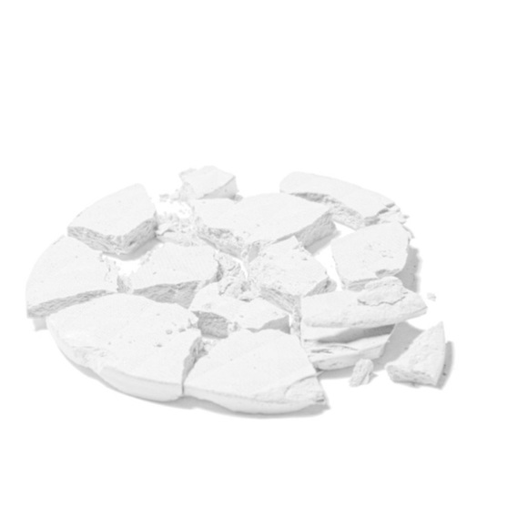 IM’UNNY Mattifying Blur finishing powder compact - Picture 8 of 10